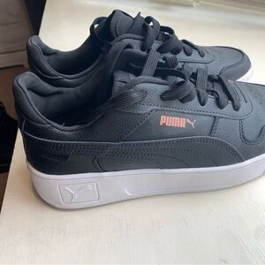 Puma Women's Black and Pink Sneakers